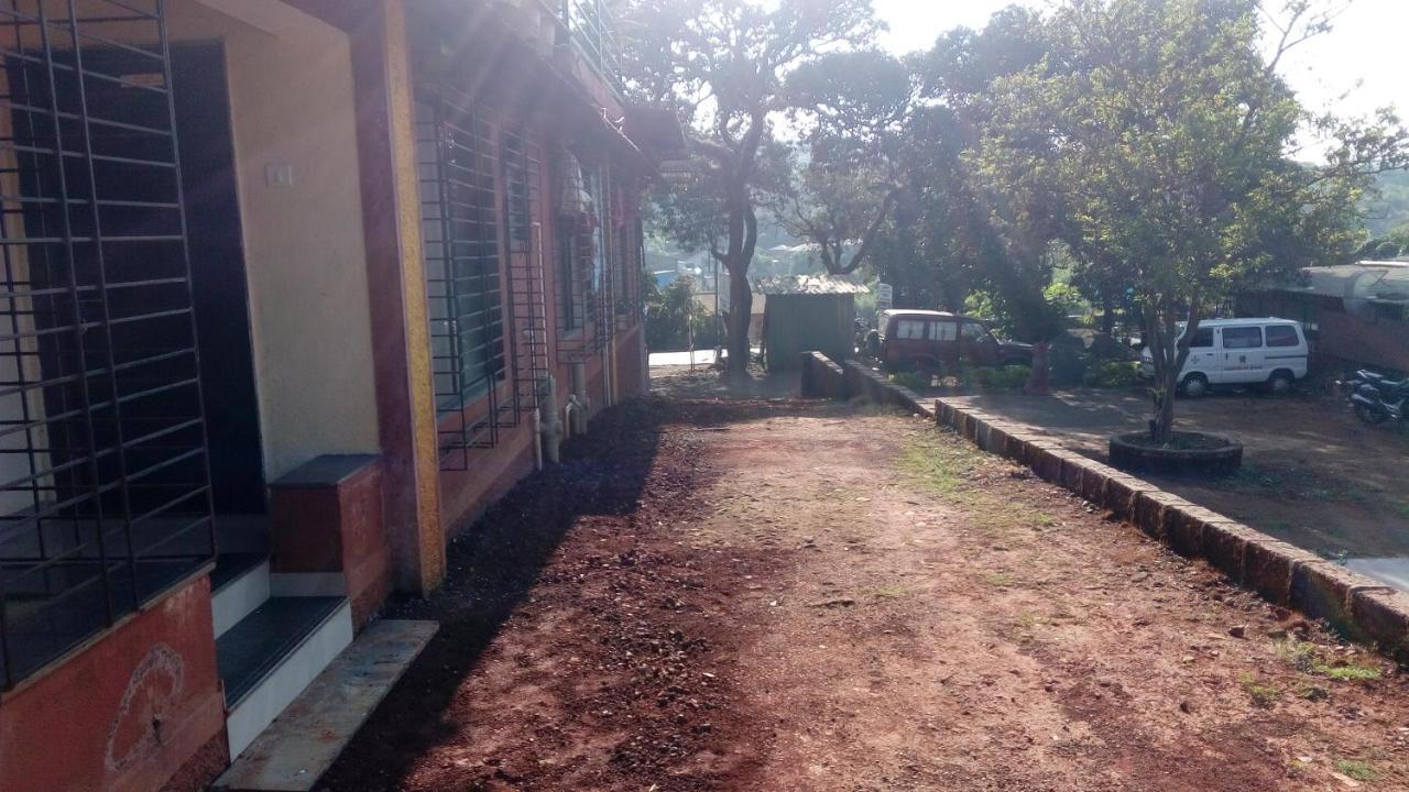 Bluebell Residency Hotel Mahabaleshwar Exterior photo